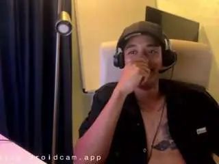 Watch the hardcore movie of Gay sex chat with hansyriz