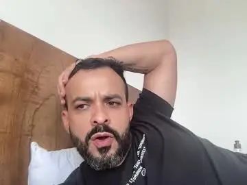 Watch the HD scene named Gay sex chat with falkor_xl