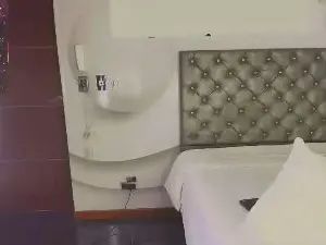 View this HD clip called Gay sex chat with PapiLucca