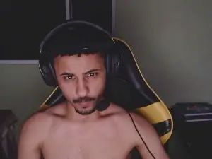 Stream the HD clip named Gay sex chat with luansantos20204