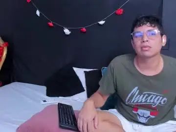 Stream the hardcore movie named Gay sex chat with ian_yin