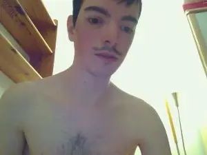 Play this complete scene of Gay sex chat with Capsinclaire98