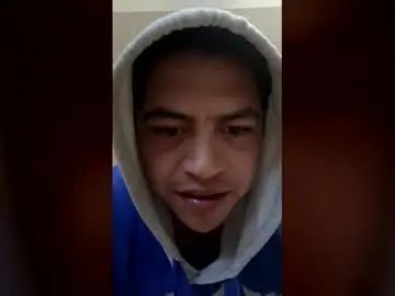 Play the uncensored clip of Gay sex chat with thickbulge8