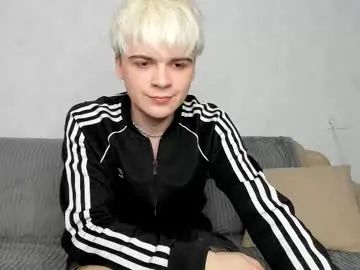 View this uncut clip named Gay sex chat with demiancartier