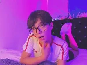 View uncut video called Gay sex chat with saintDangelo