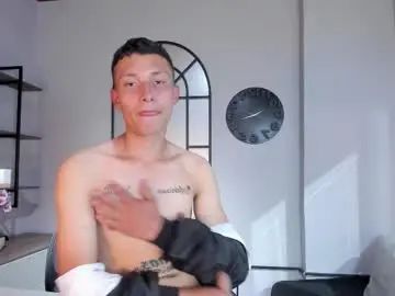 Play the full movie called Gay sex chat with mrocconor