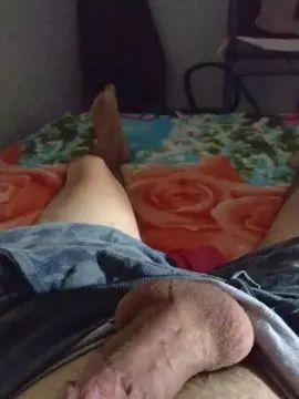 View this uncensored video of Gay sex chat with Maykylove