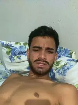Enjoy watching this complete video of Gay sex chat with gabriel000000