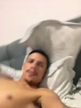 Play this full scene called Gay sex chat with Aquilesjrr079