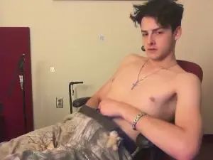 View the complete movie named Gay sex chat with Bluskyzz