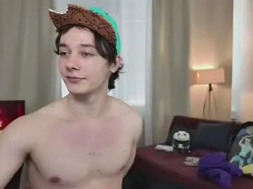 Stream the full scene called Gay sex chat with kevinstrike