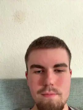 Watch this complete movie of Gay sex chat with Leoo322