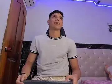 Play the HD video titled Gay sex chat with _felix_laurens