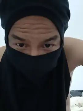 Play uncensored video of Gay sex chat with Luigui199