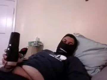 Play this complete video of Gay sex chat with zaca_96