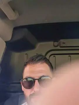 Play this complete video titled Gay sex chat with Xisco69