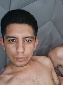 Play this uncut video called Gay sex chat with Mat8956