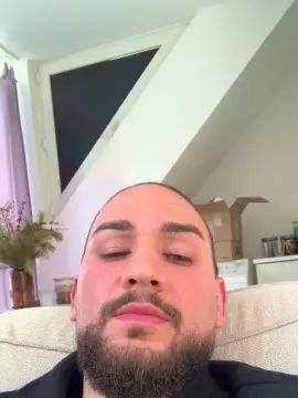 Enjoy watching this uncensored clip of Gay sex chat with Vale_187