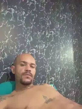 View complete video named Gay sex chat with piazza_sexy