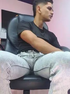 Stream uncensored clip called Gay sex chat with alex_king27