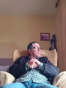 Stream full movie named Gay sex chat with gato_travieso