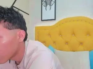 Enjoy watching this HD movie called Gay sex chat with Ian_Mason