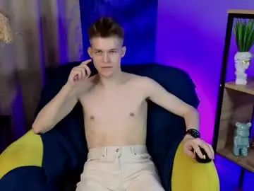 View this hardcore movie of Gay sex chat with ray_soull