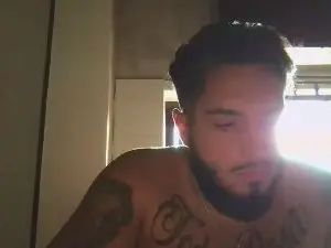 Play complete movie of Gay sex chat with babypussy96