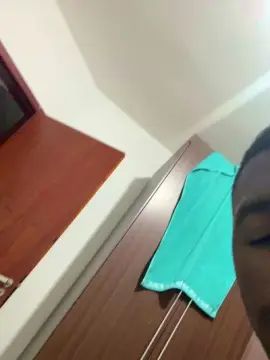 Play complete video of Gay sex chat with Preto090