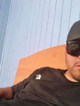 Stream HD video of Gay sex chat with matiz28