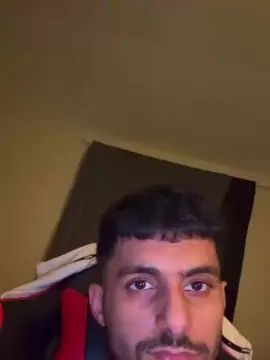 Play full video called Gay sex chat with Alqayyim