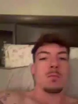 Stream complete scene named Gay sex chat with Sexyyykb