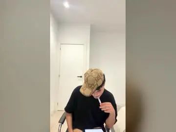 Play this hardcore scene titled Gay sex chat with curlythiago