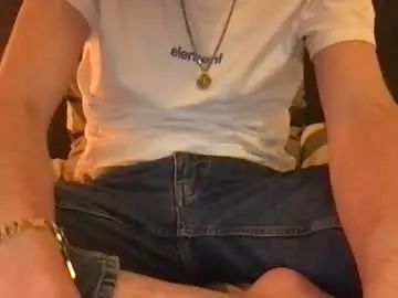 View this uncensored movie called Gay sex chat with matwinko