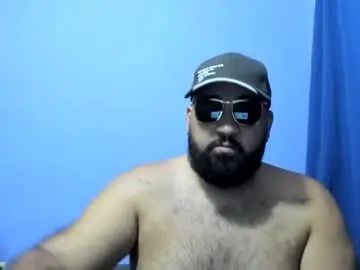 Enjoy watching the HD video titled Gay sex chat with colombianbear1