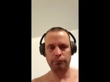 Enjoy watching the uncut video called Gay sex chat with larbar6