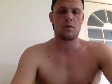 Watch the hardcore movie of Gay sex chat with verykinkyjoker