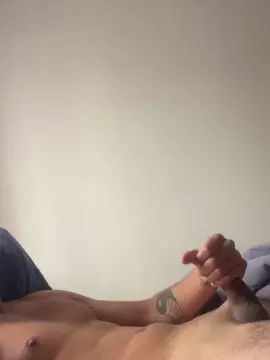 Watch the uncut movie named Gay sex chat with colageno898