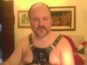 Stream this complete video of Gay sex chat with bartolo_schiavo