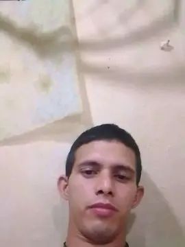 Play full scene called Gay sex chat with parica21