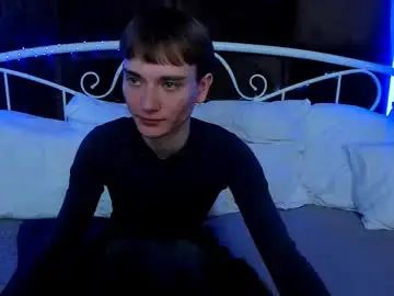 Play full clip named Gay sex chat with richard_holland