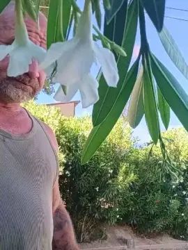 Enjoy watching the complete clip of Gay sex chat with Cali760Guy