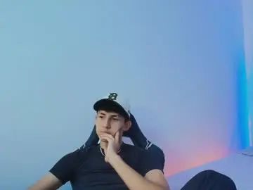 View this hardcore scene of Gay sex chat with valentino_rey