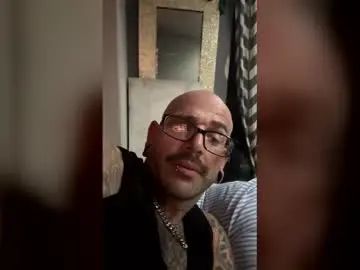 Enjoy watching HD video named Gay sex chat with jnoseh23