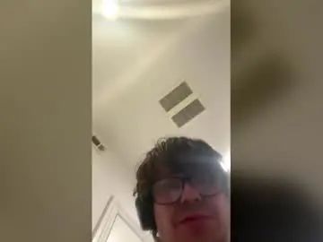 View the uncensored video of Gay sex chat with duckmandakota