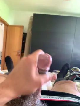 Stream the uncensored video called Gay sex chat with Miedome