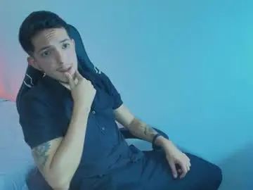 Enjoy watching complete scene titled Gay sex chat with raven_soull