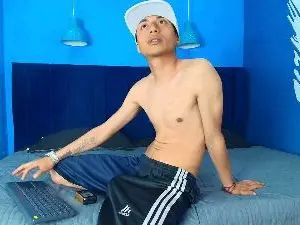 Enjoy watching this HD clip named Gay sex chat with ThiagoVibe