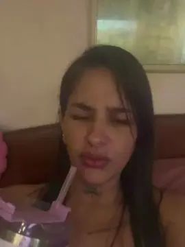 Play full movie titled Gay sex chat with Lumaah
