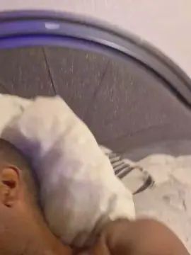 Watch the HD video named Gay sex chat with LAEZAR84_